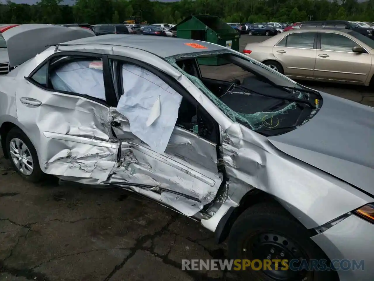 9 Photograph of a damaged car 2T1BURHE3KC130994 TOYOTA COROLLA 2019