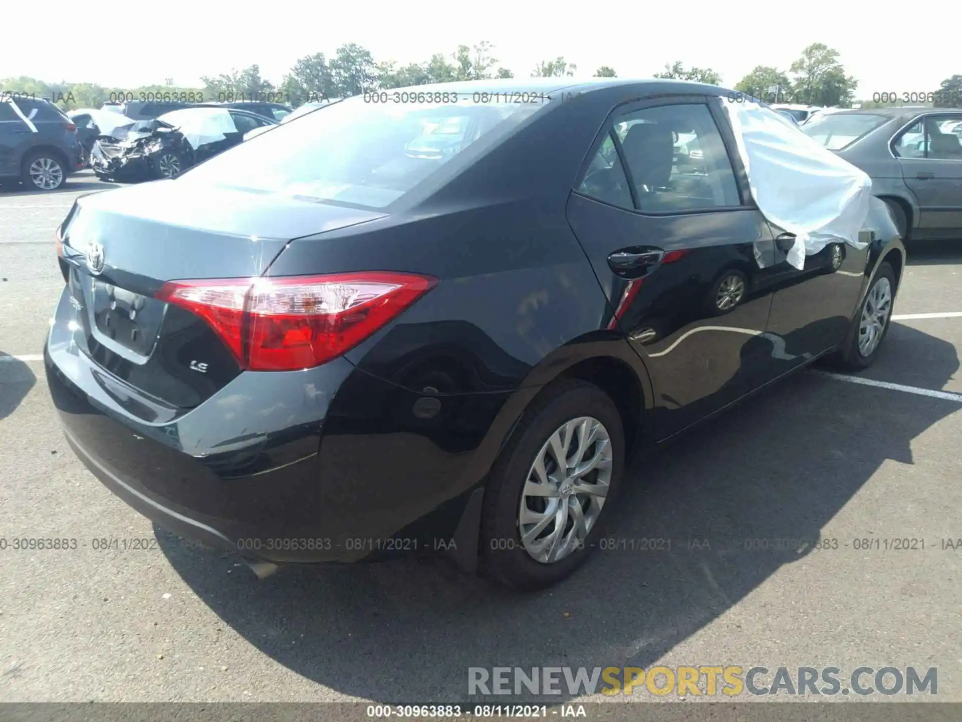 4 Photograph of a damaged car 2T1BURHE3KC131160 TOYOTA COROLLA 2019