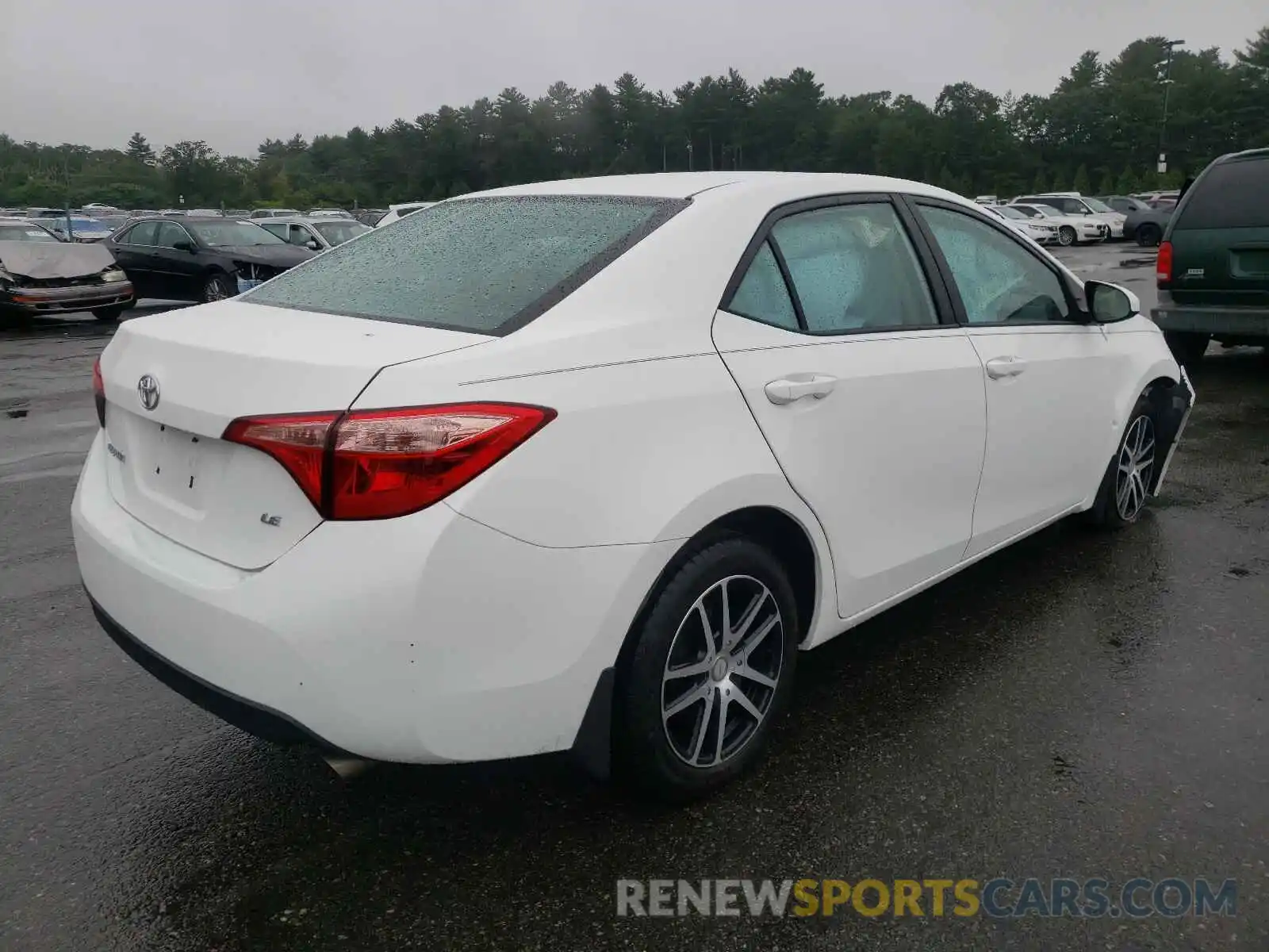 4 Photograph of a damaged car 2T1BURHE3KC132731 TOYOTA COROLLA 2019