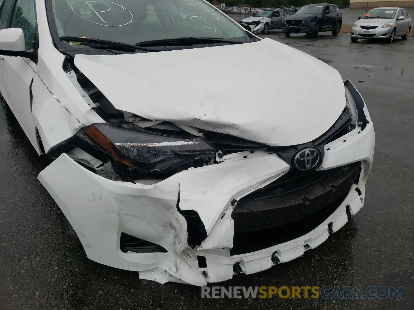 9 Photograph of a damaged car 2T1BURHE3KC132731 TOYOTA COROLLA 2019