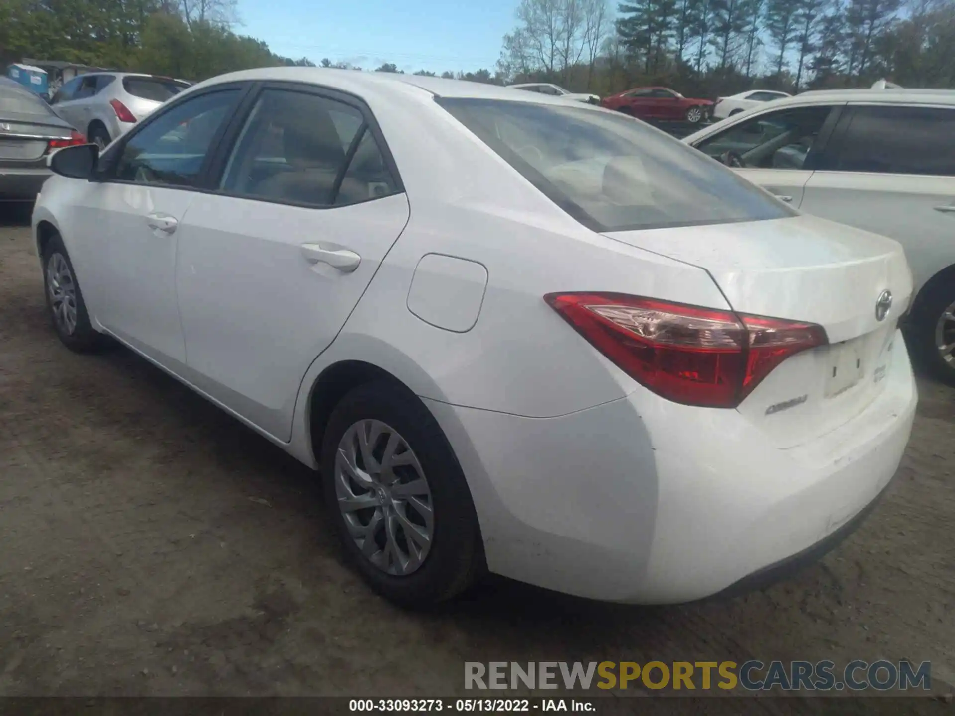 3 Photograph of a damaged car 2T1BURHE3KC133698 TOYOTA COROLLA 2019