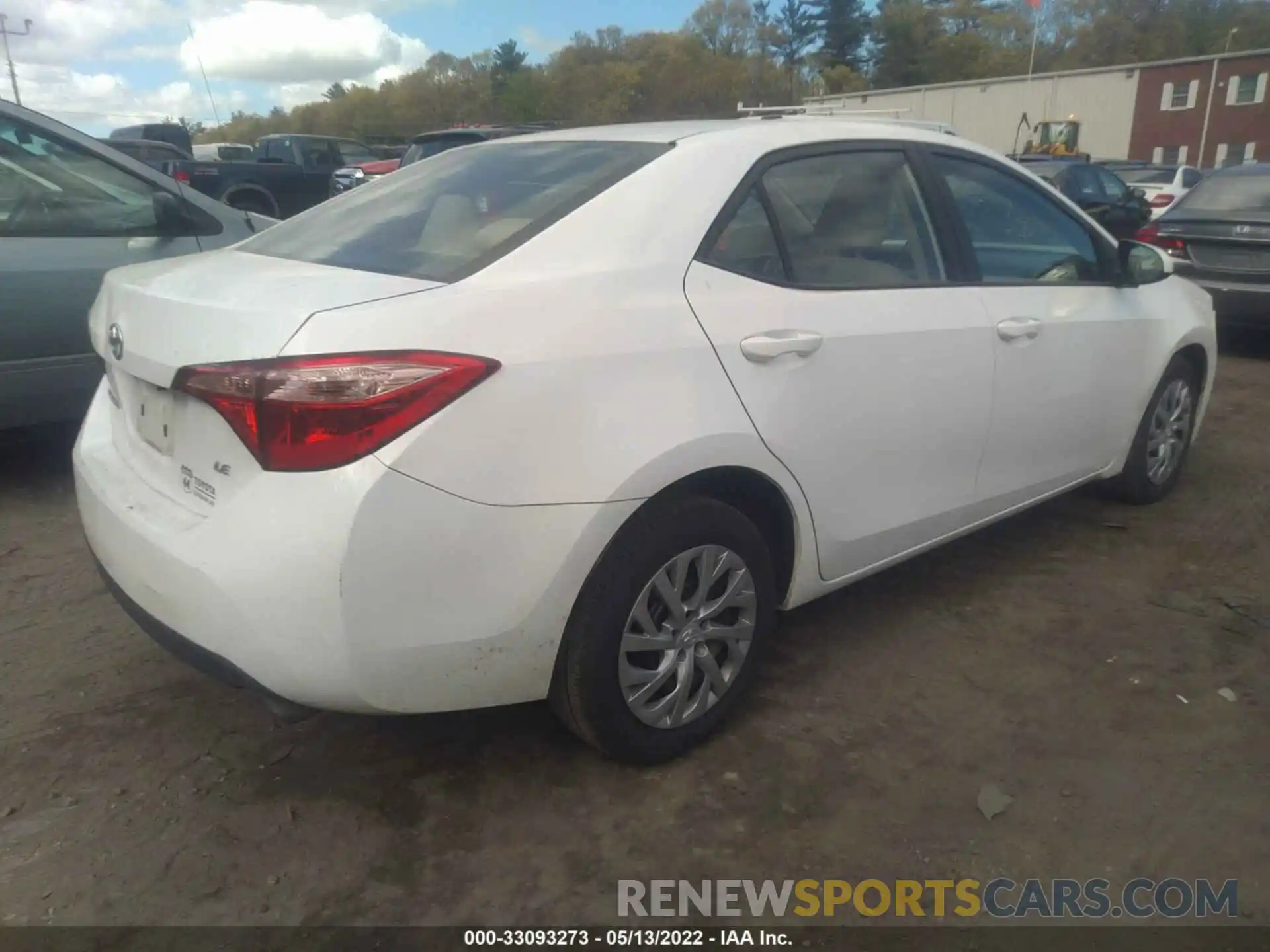 4 Photograph of a damaged car 2T1BURHE3KC133698 TOYOTA COROLLA 2019