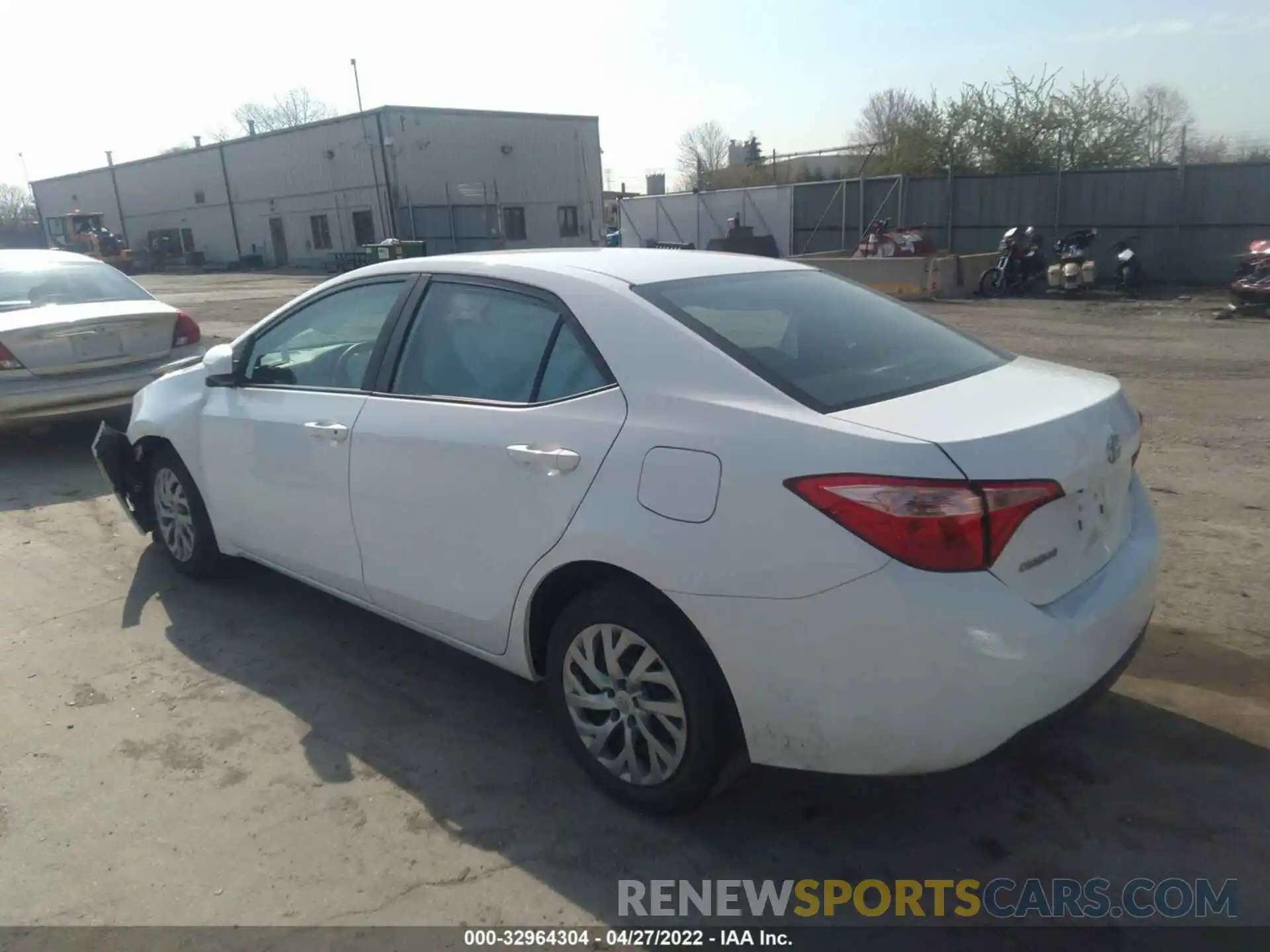 3 Photograph of a damaged car 2T1BURHE3KC134639 TOYOTA COROLLA 2019