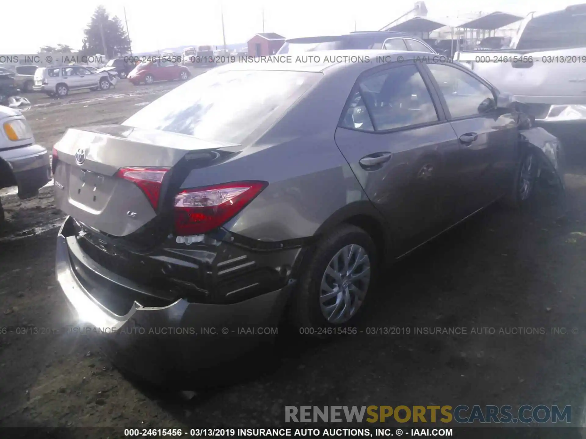 4 Photograph of a damaged car 2T1BURHE3KC135421 TOYOTA COROLLA 2019