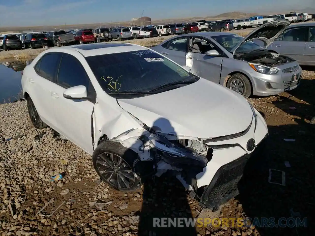 1 Photograph of a damaged car 2T1BURHE3KC136522 TOYOTA COROLLA 2019