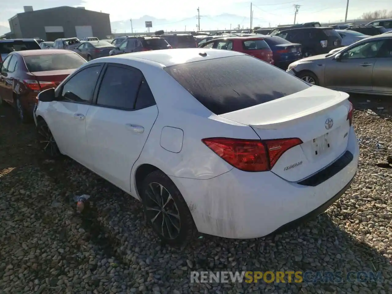 3 Photograph of a damaged car 2T1BURHE3KC136522 TOYOTA COROLLA 2019