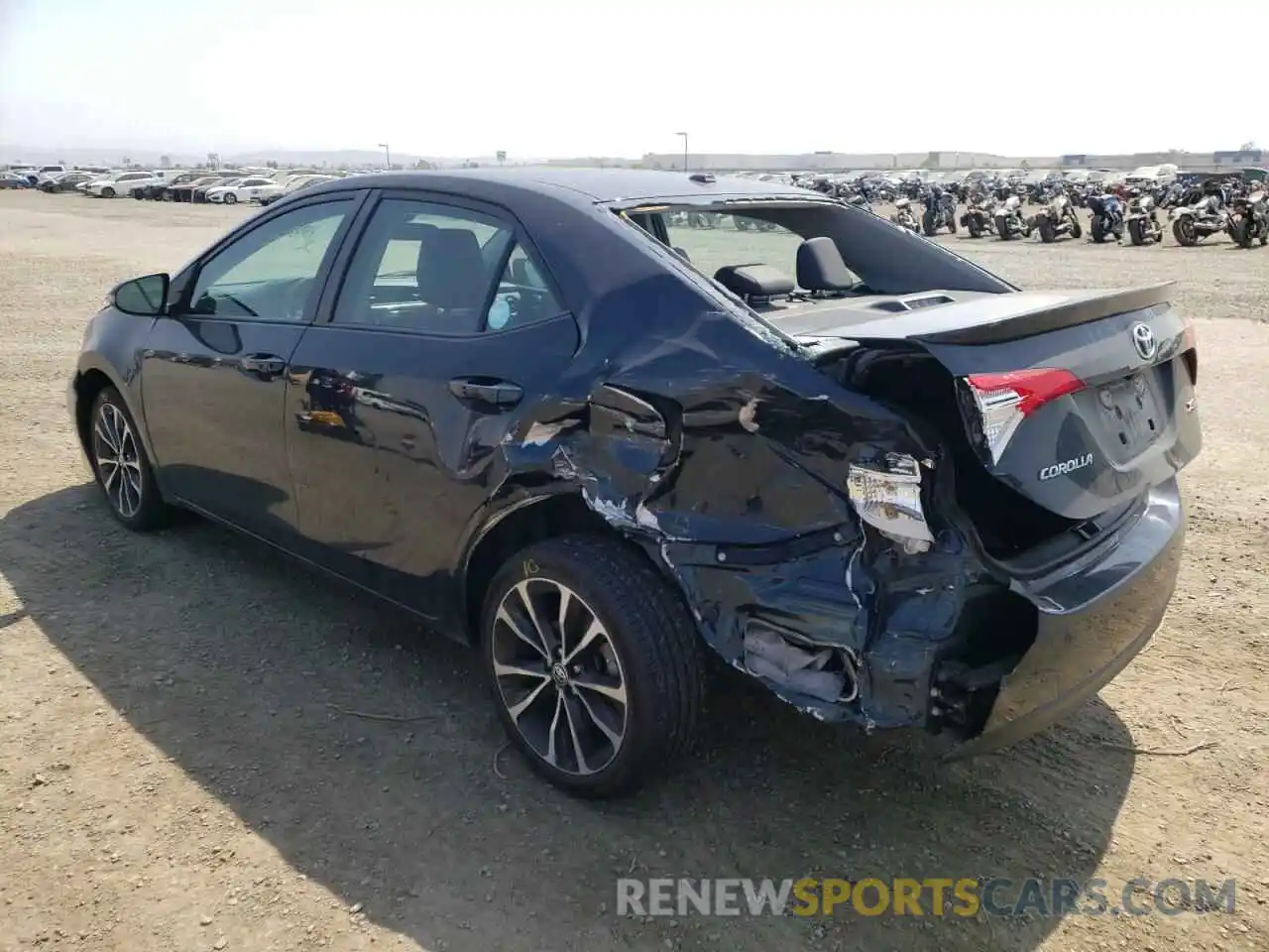 3 Photograph of a damaged car 2T1BURHE3KC137301 TOYOTA COROLLA 2019