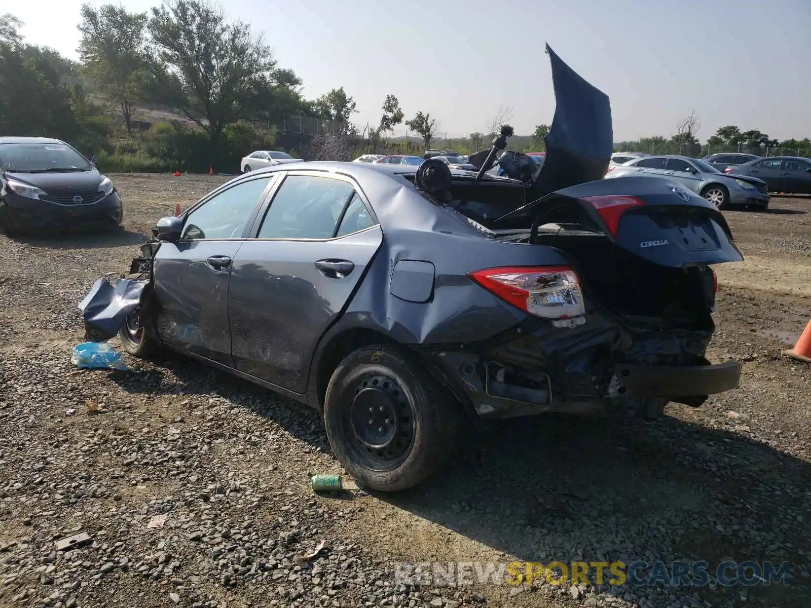 3 Photograph of a damaged car 2T1BURHE3KC138755 TOYOTA COROLLA 2019