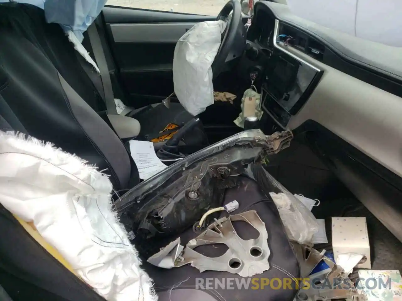 5 Photograph of a damaged car 2T1BURHE3KC138979 TOYOTA COROLLA 2019