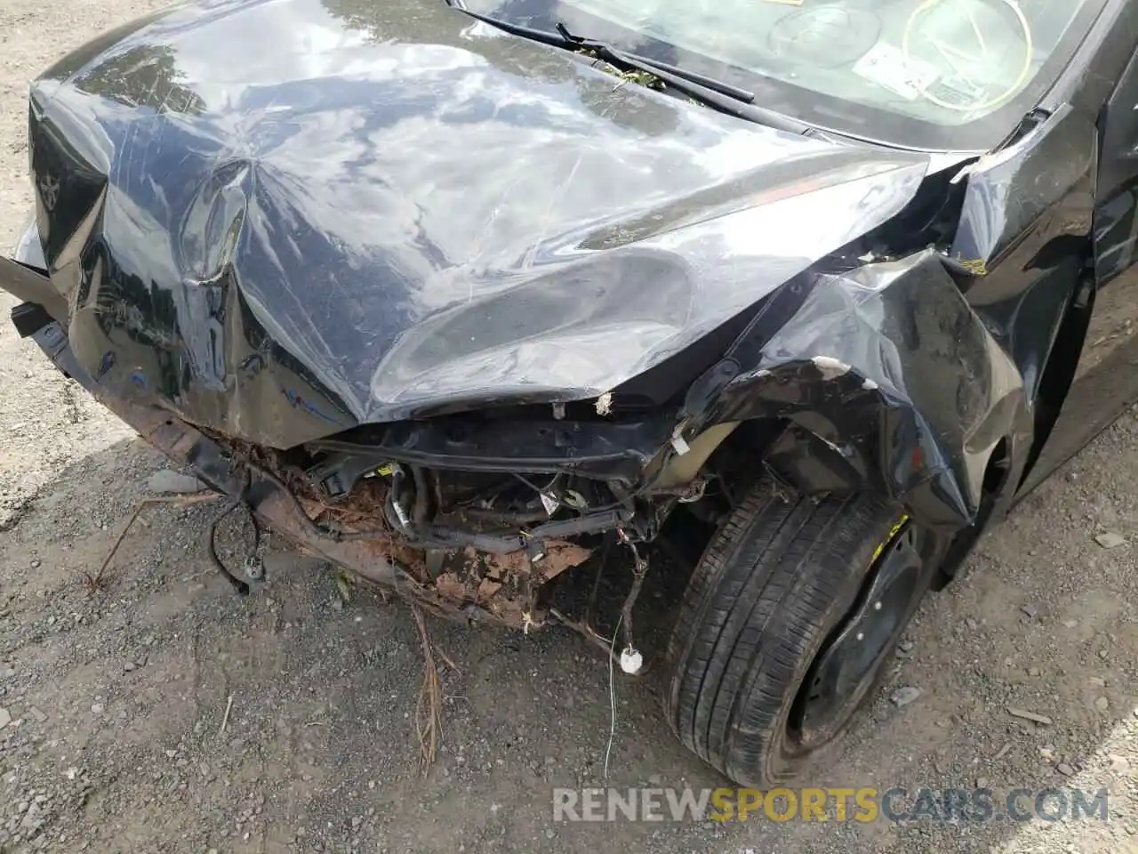 9 Photograph of a damaged car 2T1BURHE3KC138979 TOYOTA COROLLA 2019