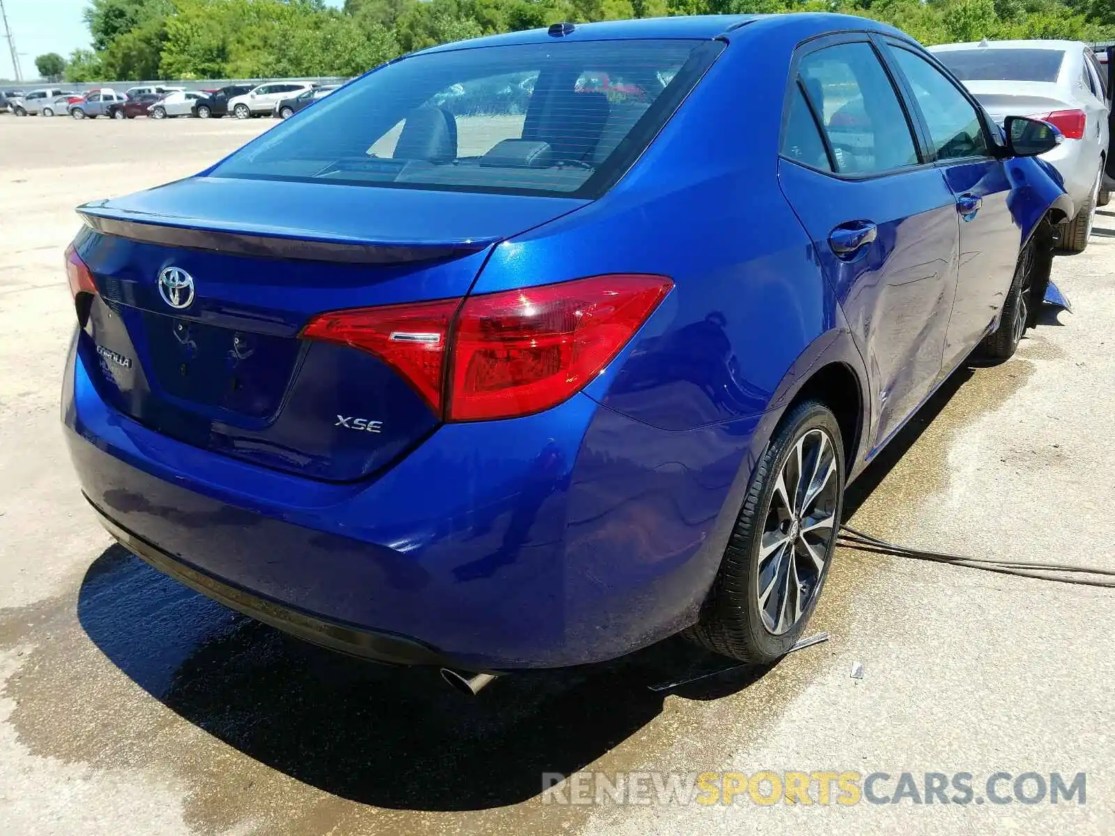 4 Photograph of a damaged car 2T1BURHE3KC139307 TOYOTA COROLLA 2019