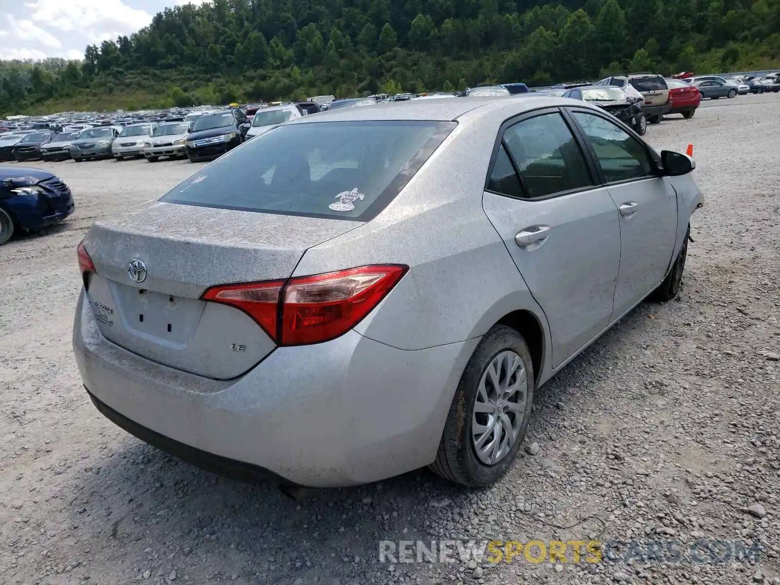 4 Photograph of a damaged car 2T1BURHE3KC139484 TOYOTA COROLLA 2019