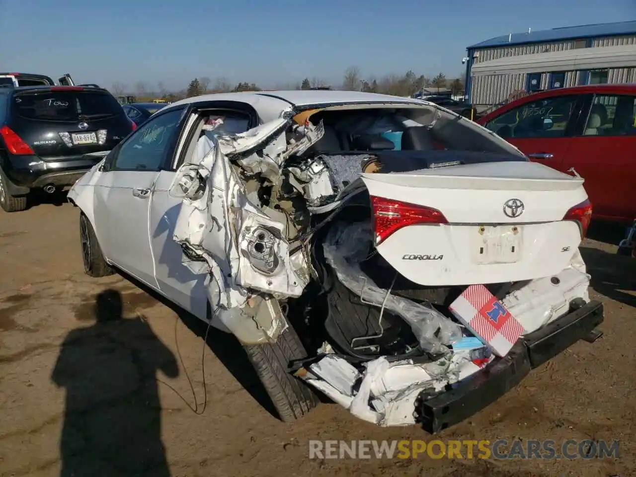 3 Photograph of a damaged car 2T1BURHE3KC140893 TOYOTA COROLLA 2019