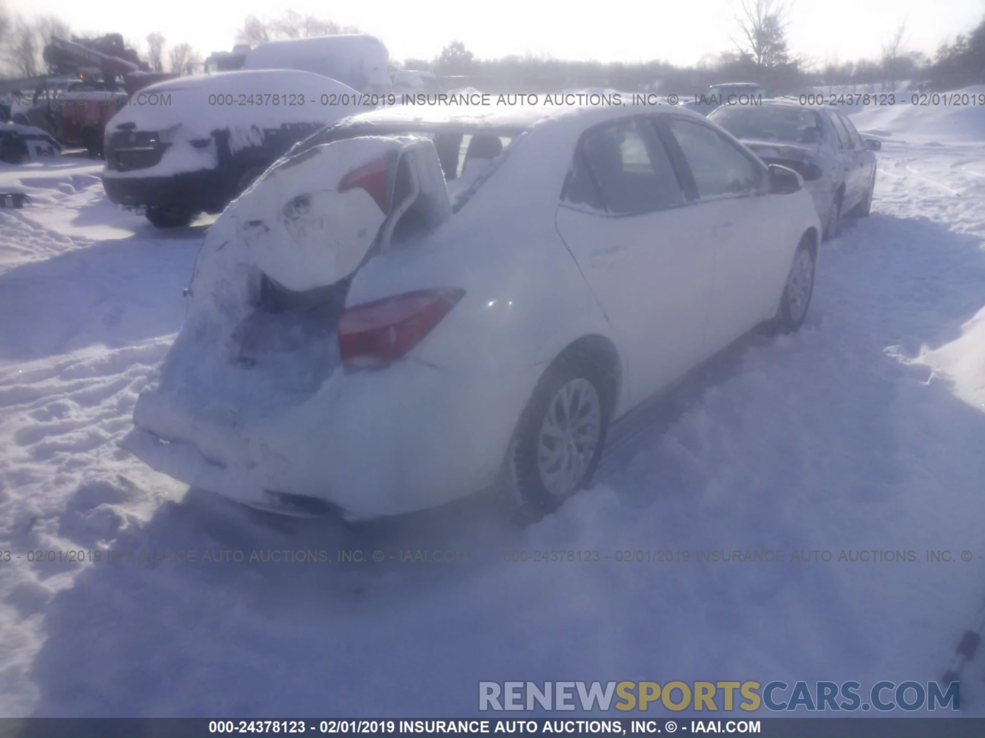 4 Photograph of a damaged car 2T1BURHE3KC141512 TOYOTA COROLLA 2019