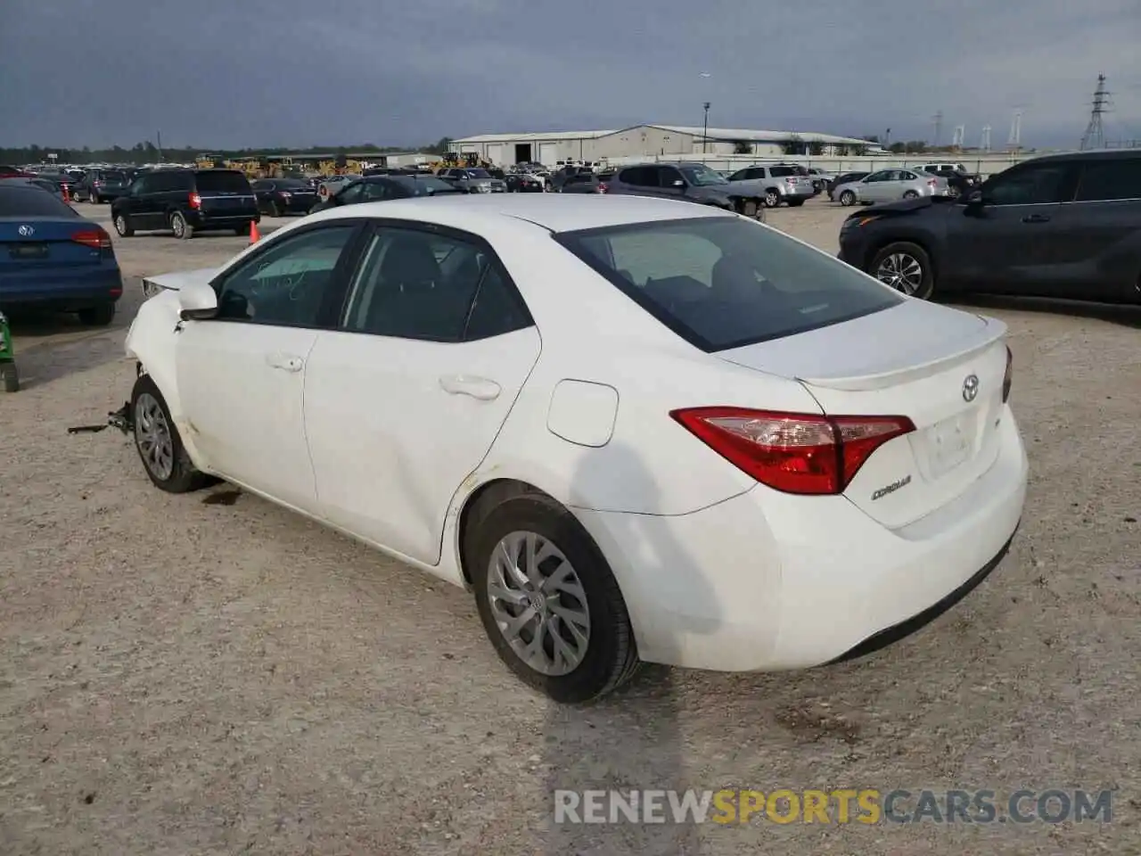 3 Photograph of a damaged car 2T1BURHE3KC141946 TOYOTA COROLLA 2019