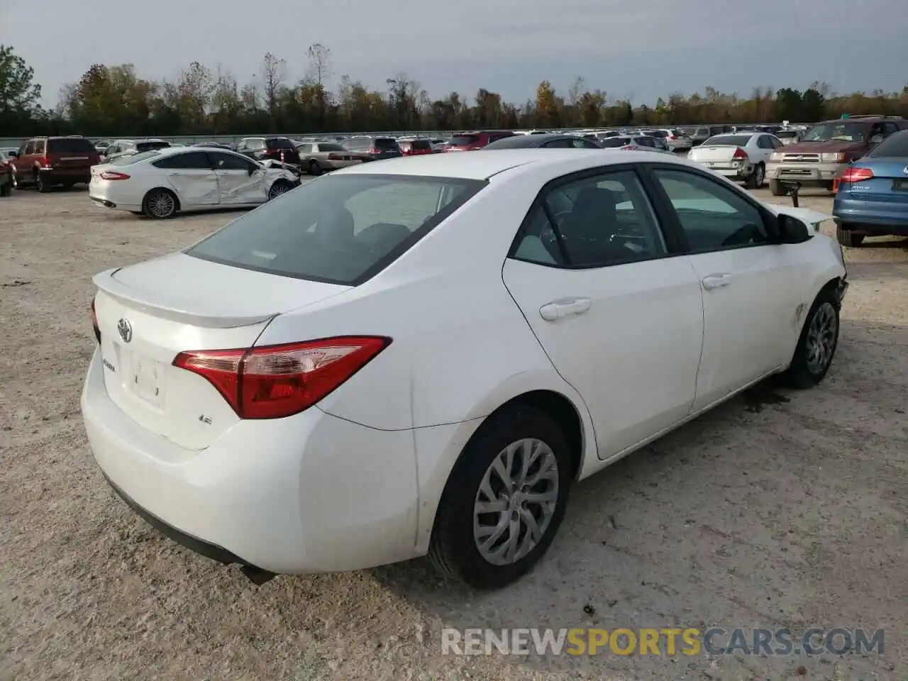 4 Photograph of a damaged car 2T1BURHE3KC141946 TOYOTA COROLLA 2019