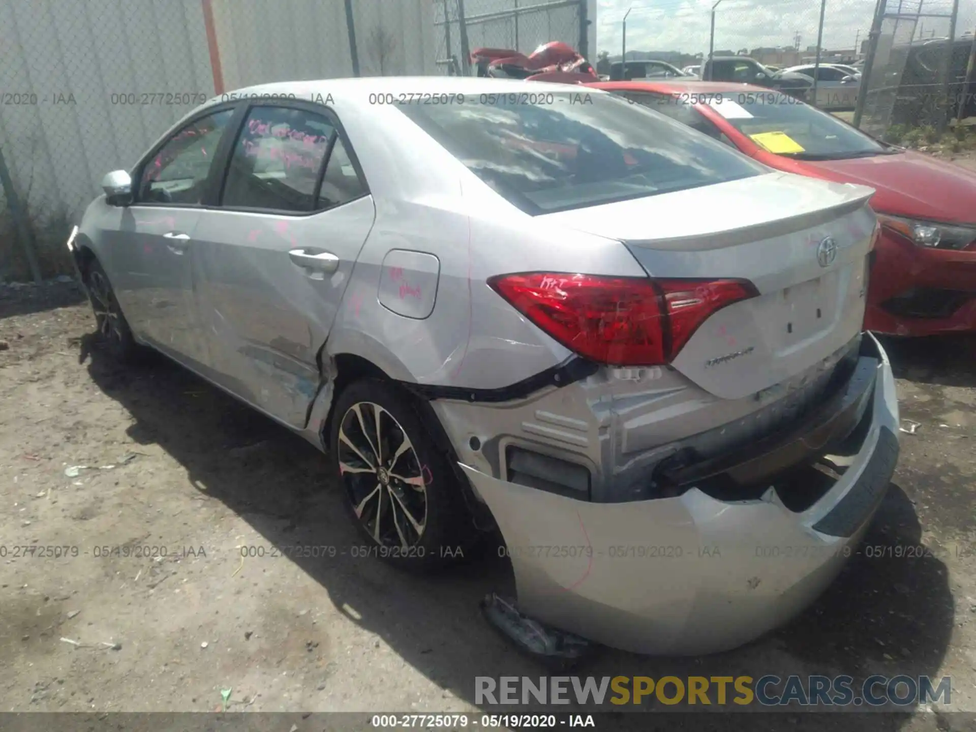 3 Photograph of a damaged car 2T1BURHE3KC142000 TOYOTA COROLLA 2019