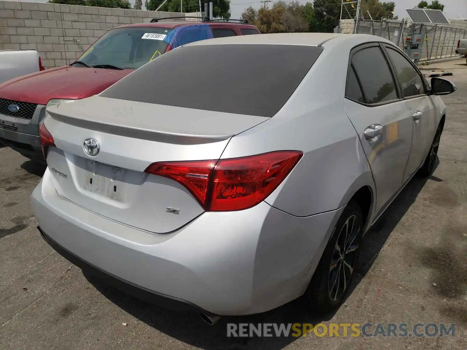 4 Photograph of a damaged car 2T1BURHE3KC142479 TOYOTA COROLLA 2019