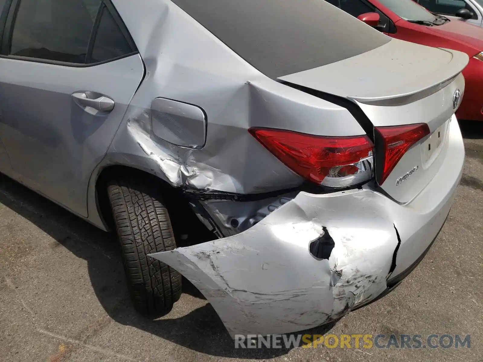 9 Photograph of a damaged car 2T1BURHE3KC142479 TOYOTA COROLLA 2019