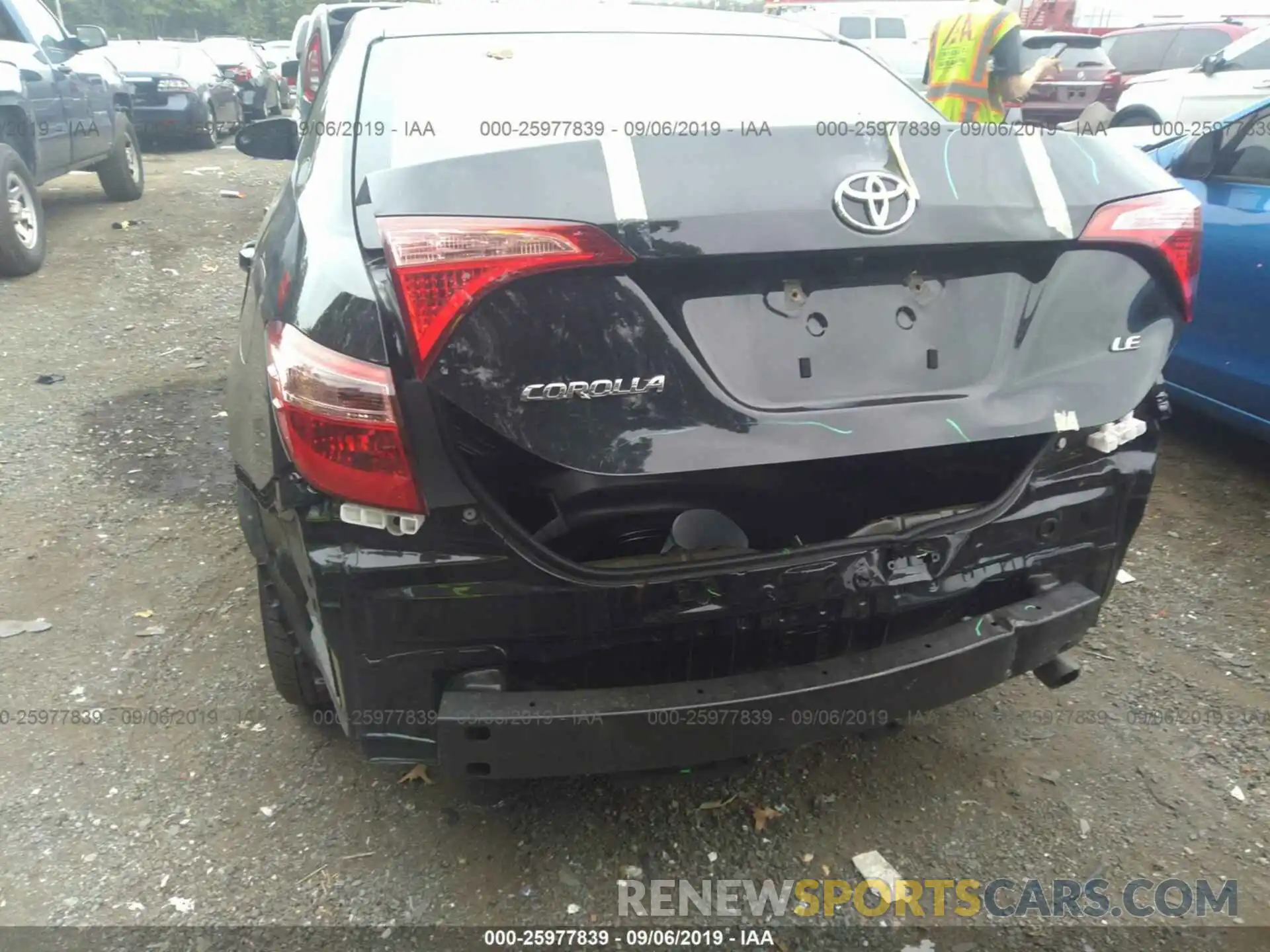 6 Photograph of a damaged car 2T1BURHE3KC142496 TOYOTA COROLLA 2019