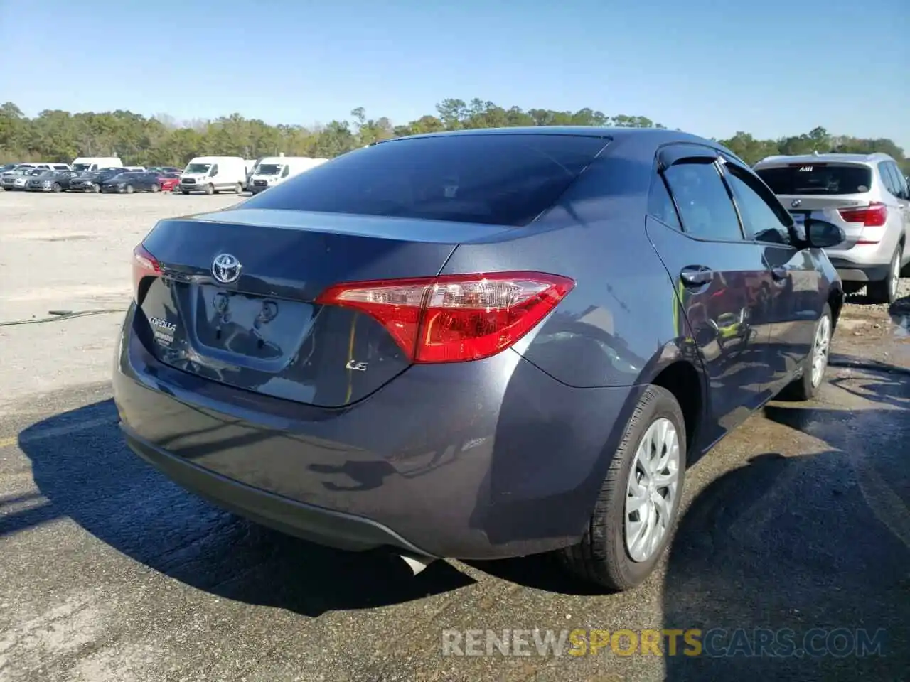 4 Photograph of a damaged car 2T1BURHE3KC142885 TOYOTA COROLLA 2019