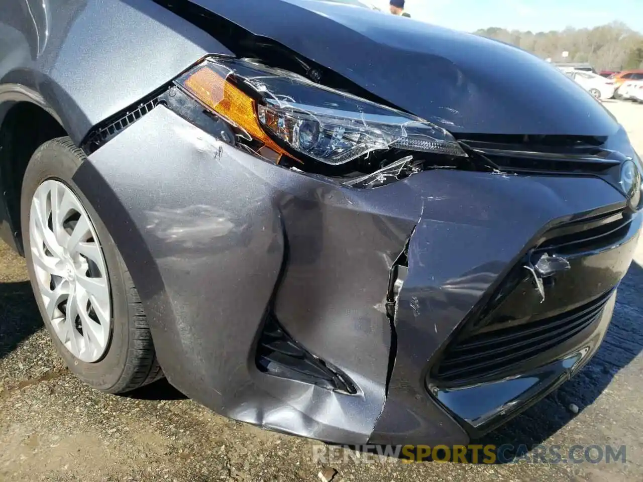 9 Photograph of a damaged car 2T1BURHE3KC142885 TOYOTA COROLLA 2019