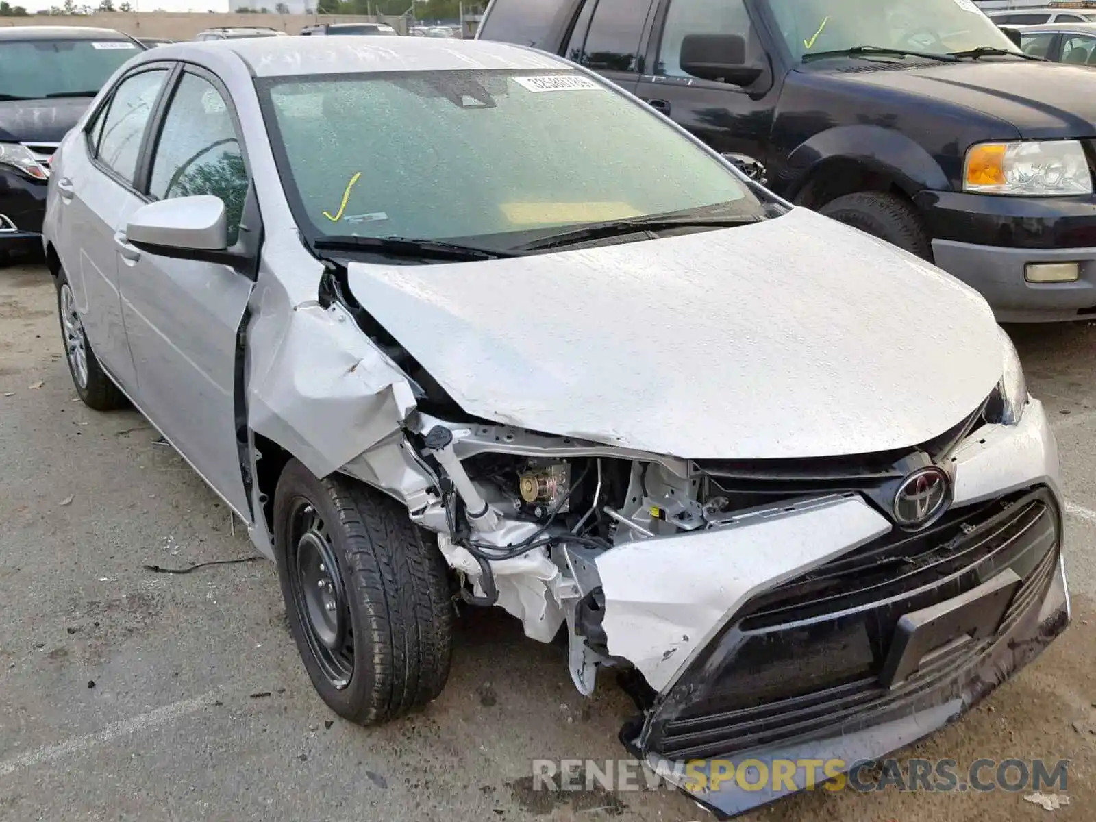 1 Photograph of a damaged car 2T1BURHE3KC143194 TOYOTA COROLLA 2019