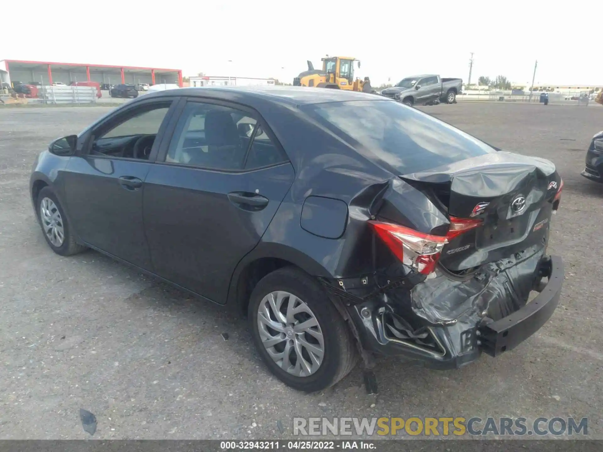 3 Photograph of a damaged car 2T1BURHE3KC144815 TOYOTA COROLLA 2019