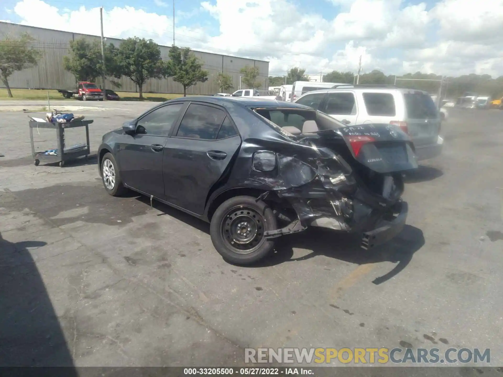 3 Photograph of a damaged car 2T1BURHE3KC145625 TOYOTA COROLLA 2019