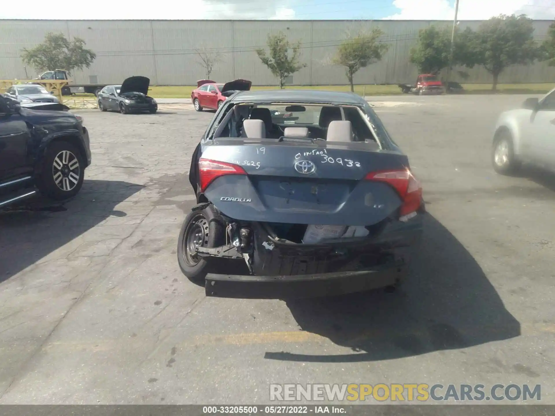 6 Photograph of a damaged car 2T1BURHE3KC145625 TOYOTA COROLLA 2019