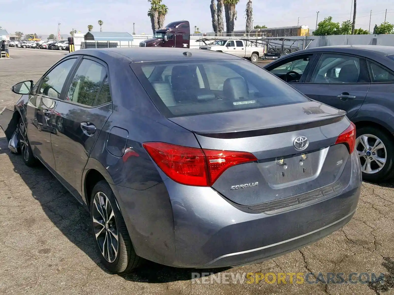 3 Photograph of a damaged car 2T1BURHE3KC146161 TOYOTA COROLLA 2019