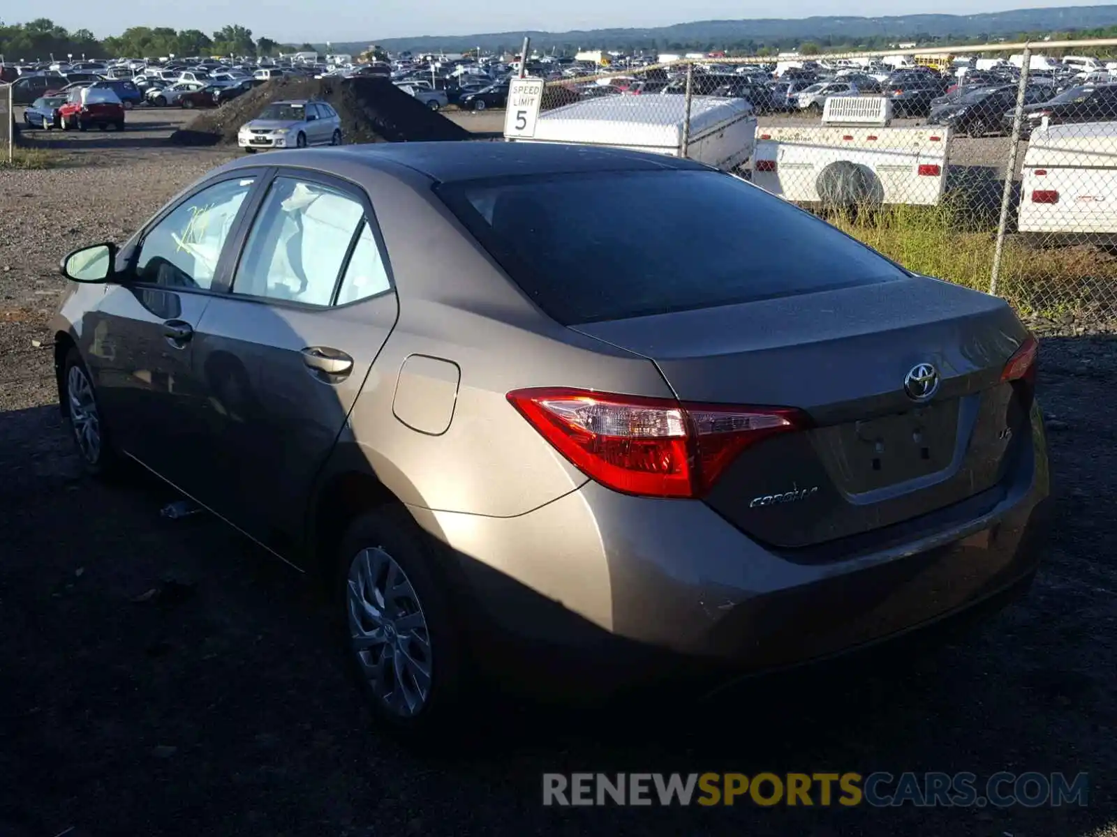 3 Photograph of a damaged car 2T1BURHE3KC148542 TOYOTA COROLLA 2019