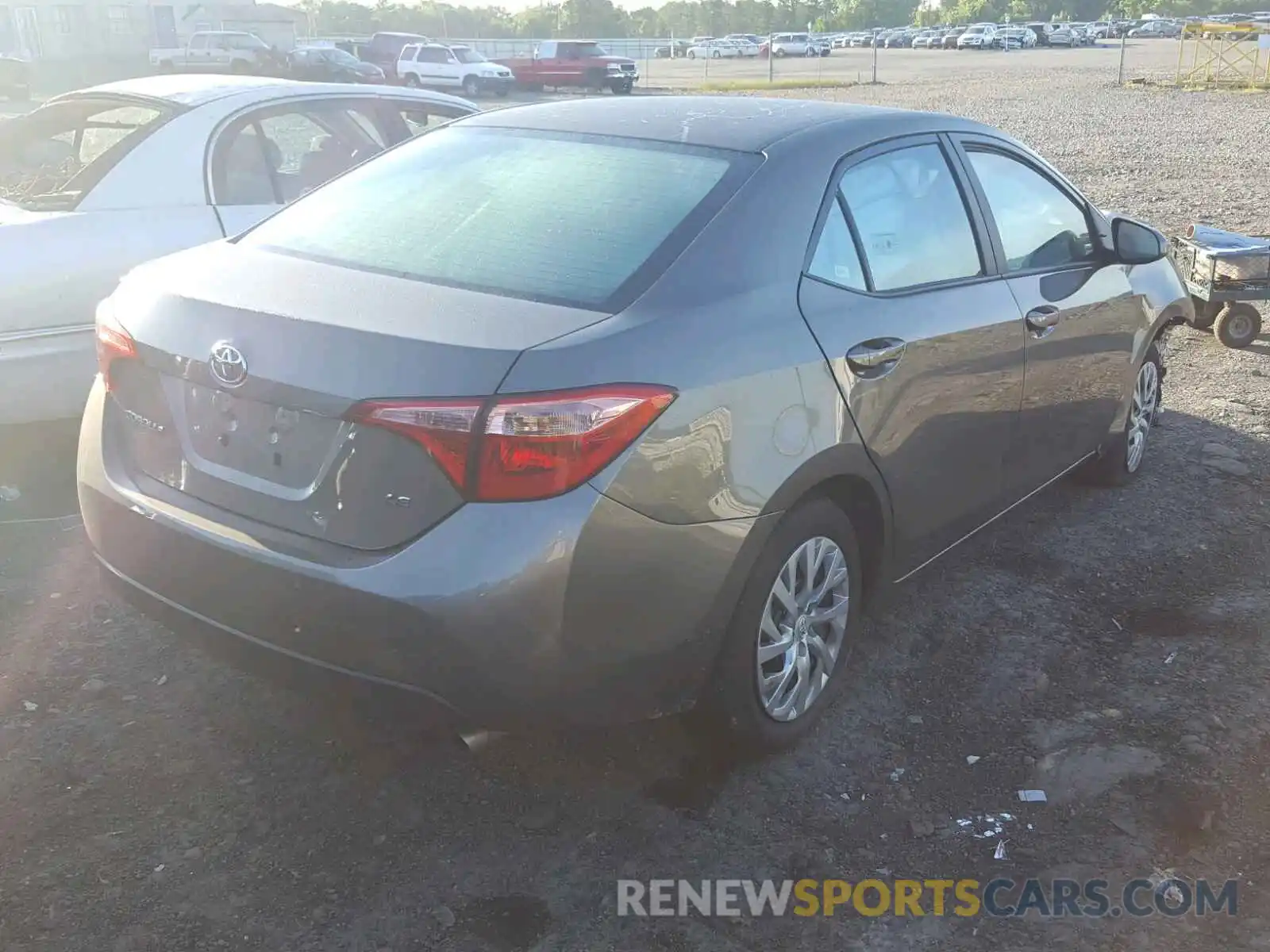 4 Photograph of a damaged car 2T1BURHE3KC148542 TOYOTA COROLLA 2019