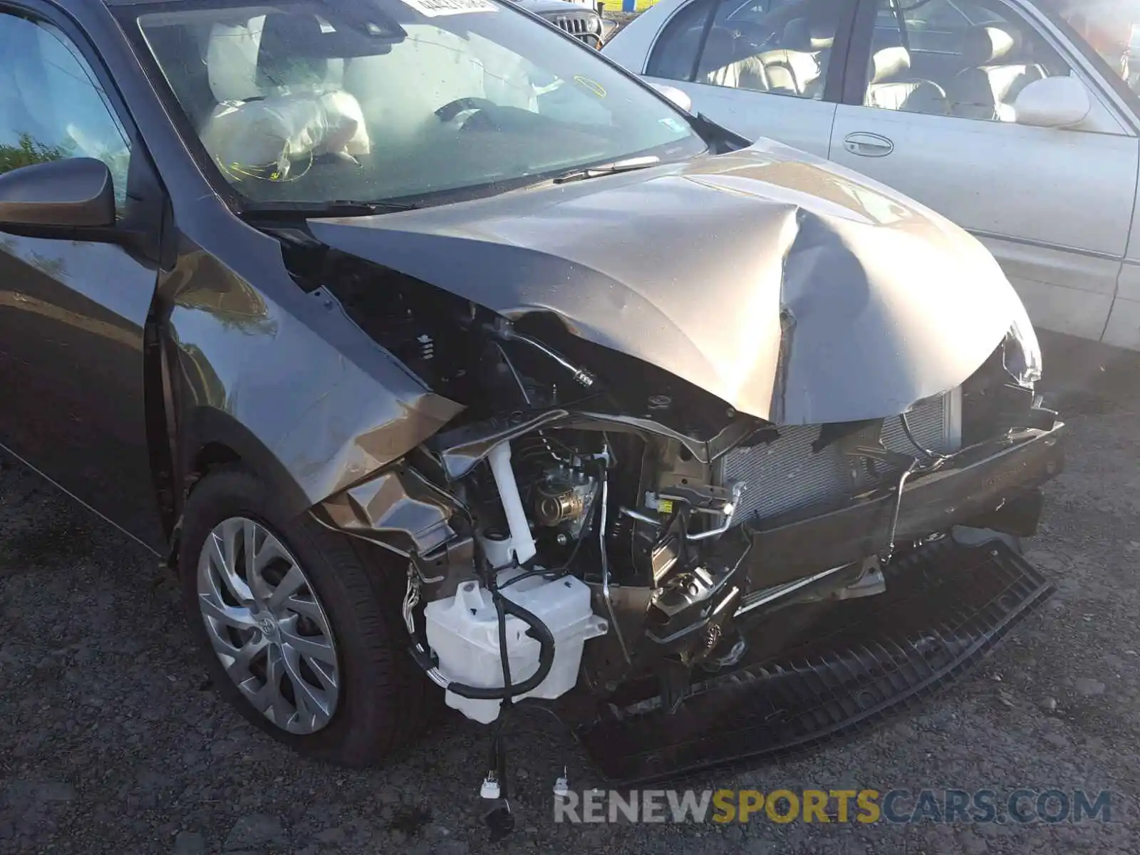 9 Photograph of a damaged car 2T1BURHE3KC148542 TOYOTA COROLLA 2019