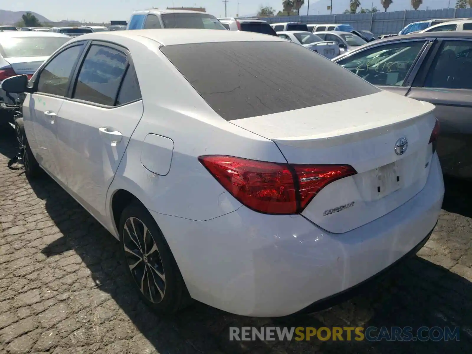 3 Photograph of a damaged car 2T1BURHE3KC149531 TOYOTA COROLLA 2019