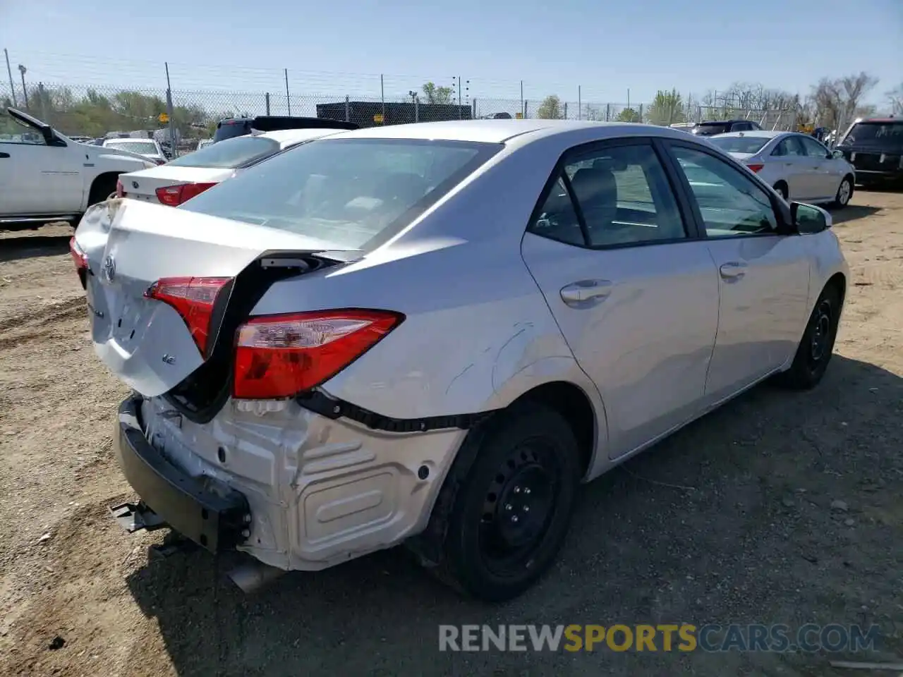 4 Photograph of a damaged car 2T1BURHE3KC151473 TOYOTA COROLLA 2019