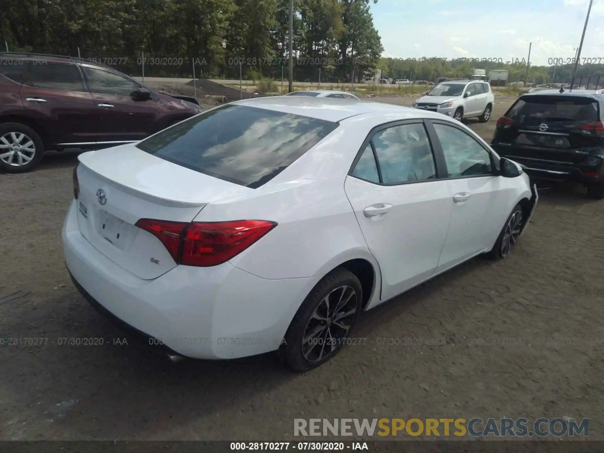 4 Photograph of a damaged car 2T1BURHE3KC151635 TOYOTA COROLLA 2019