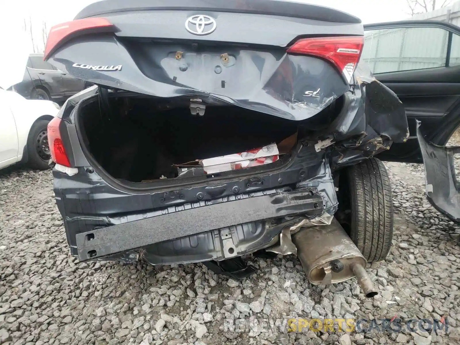 9 Photograph of a damaged car 2T1BURHE3KC151697 TOYOTA COROLLA 2019