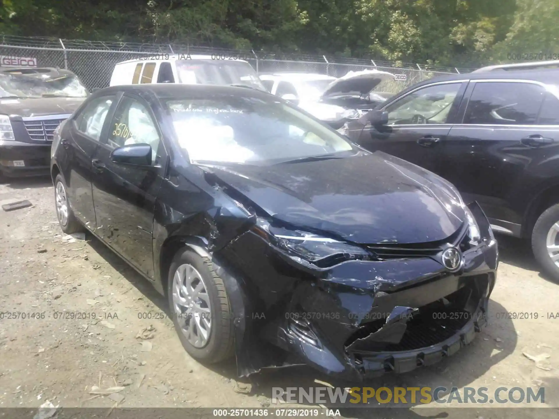 1 Photograph of a damaged car 2T1BURHE3KC153028 TOYOTA COROLLA 2019