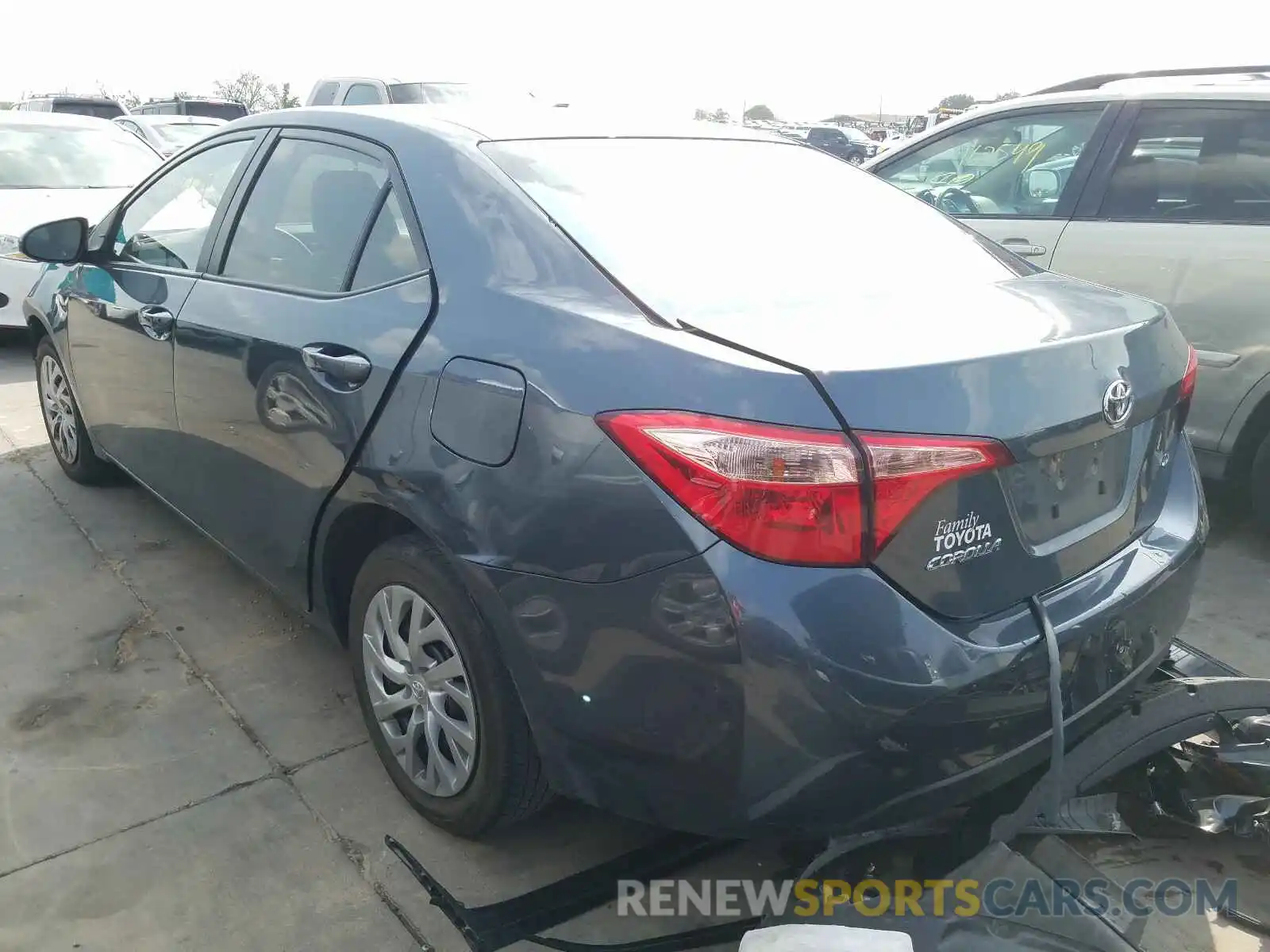 3 Photograph of a damaged car 2T1BURHE3KC153952 TOYOTA COROLLA 2019