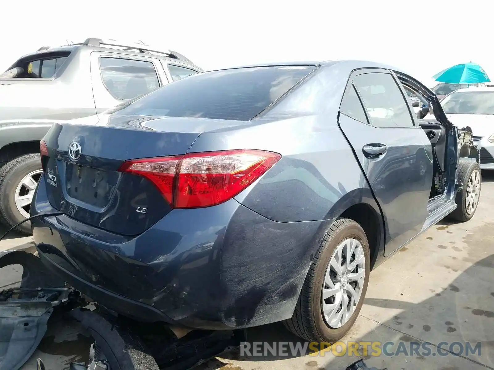 4 Photograph of a damaged car 2T1BURHE3KC153952 TOYOTA COROLLA 2019