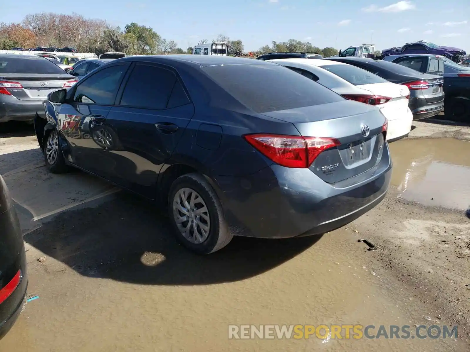 3 Photograph of a damaged car 2T1BURHE3KC156012 TOYOTA COROLLA 2019