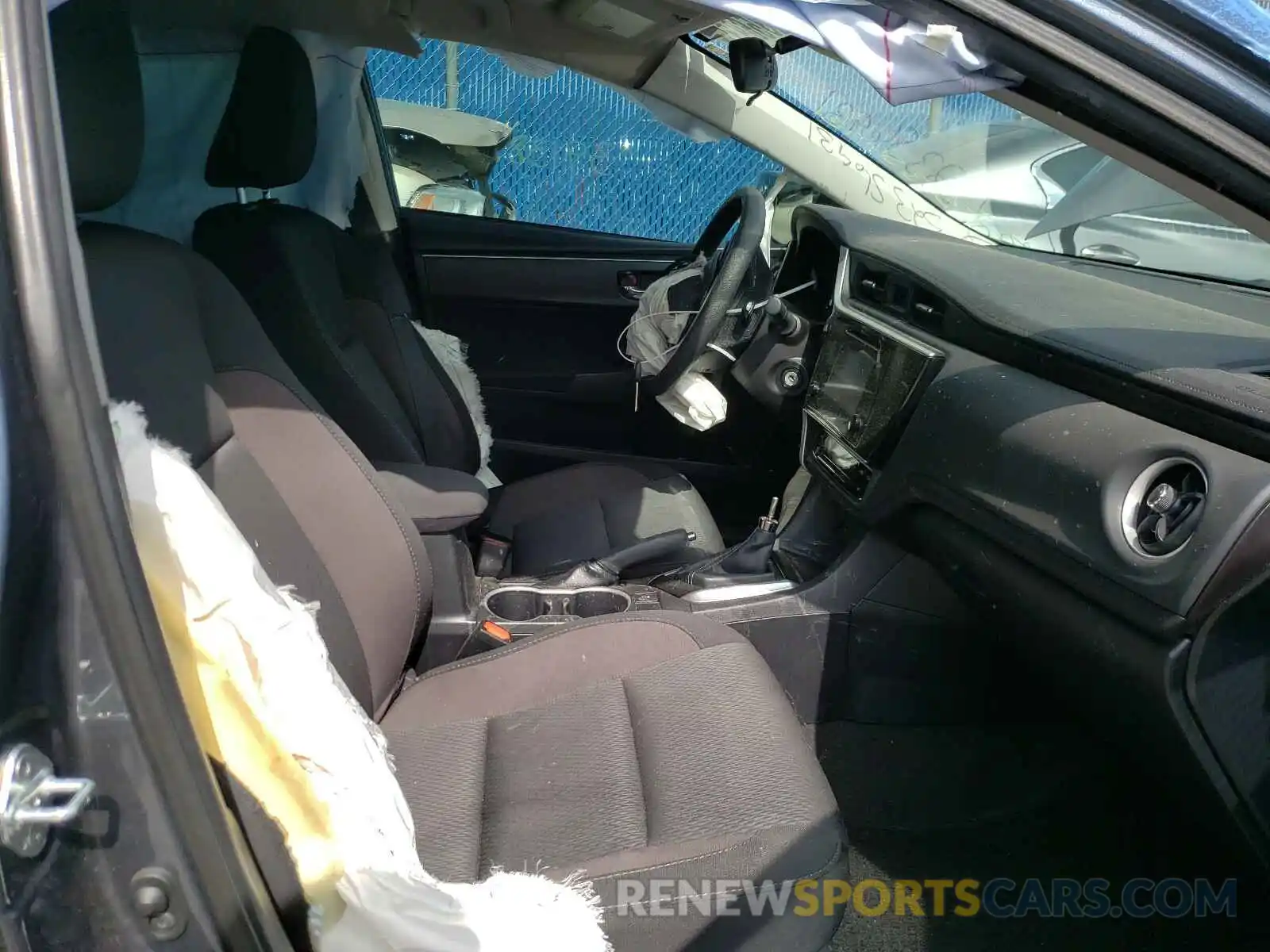 5 Photograph of a damaged car 2T1BURHE3KC156012 TOYOTA COROLLA 2019