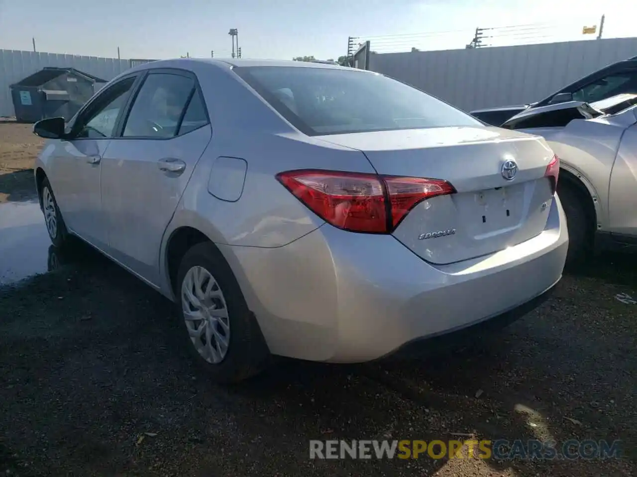 3 Photograph of a damaged car 2T1BURHE3KC156236 TOYOTA COROLLA 2019