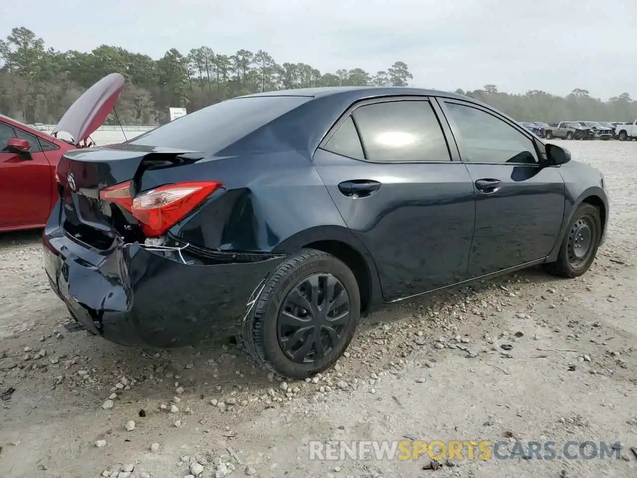 3 Photograph of a damaged car 2T1BURHE3KC156396 TOYOTA COROLLA 2019