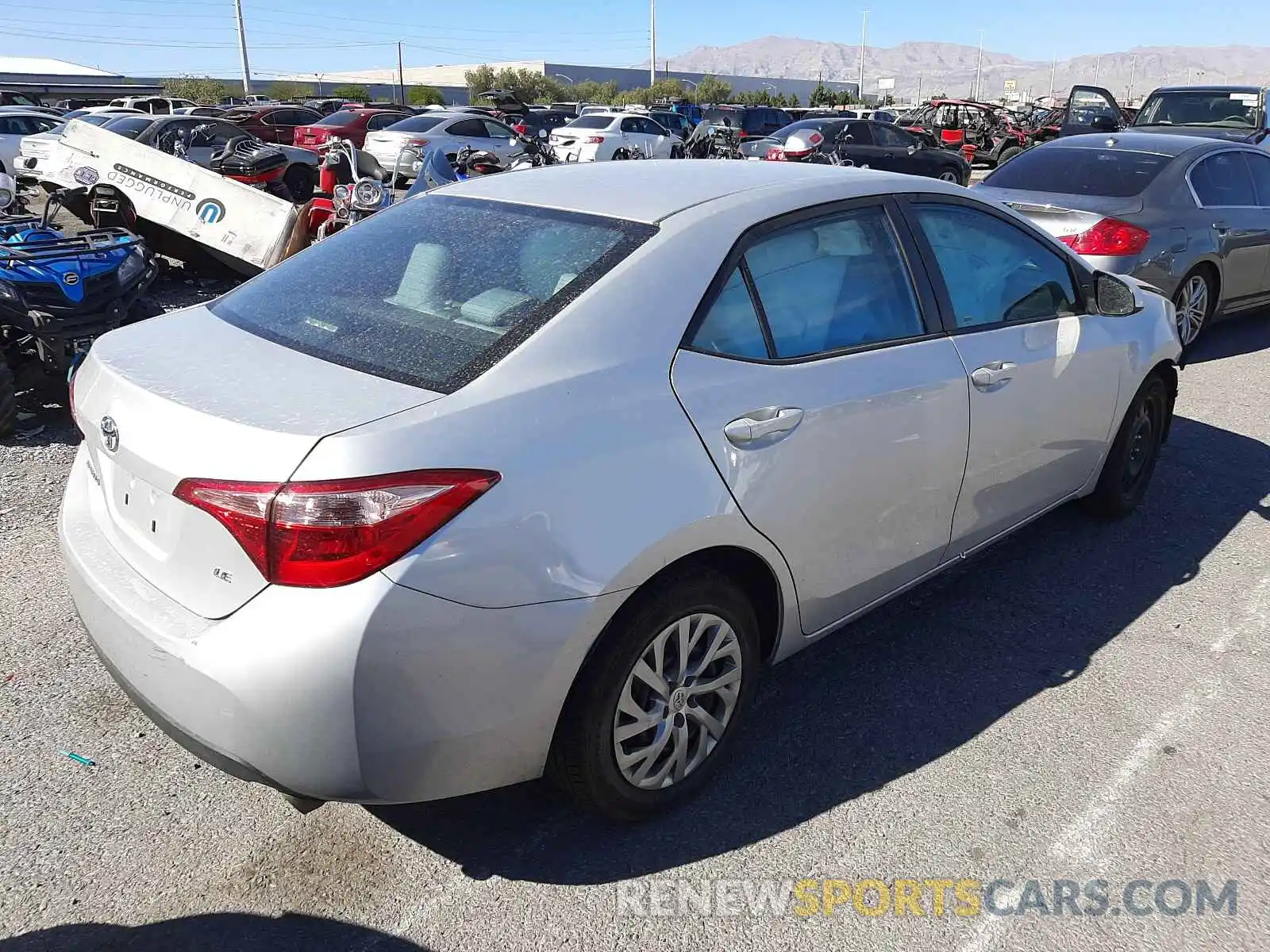 4 Photograph of a damaged car 2T1BURHE3KC157158 TOYOTA COROLLA 2019