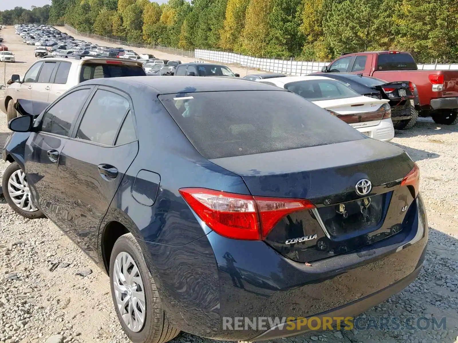 3 Photograph of a damaged car 2T1BURHE3KC157466 TOYOTA COROLLA 2019