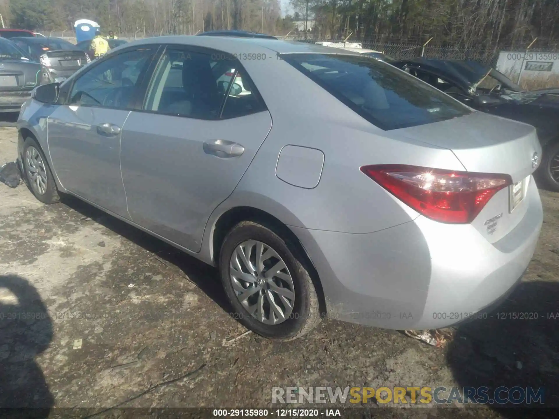 3 Photograph of a damaged car 2T1BURHE3KC157743 TOYOTA COROLLA 2019