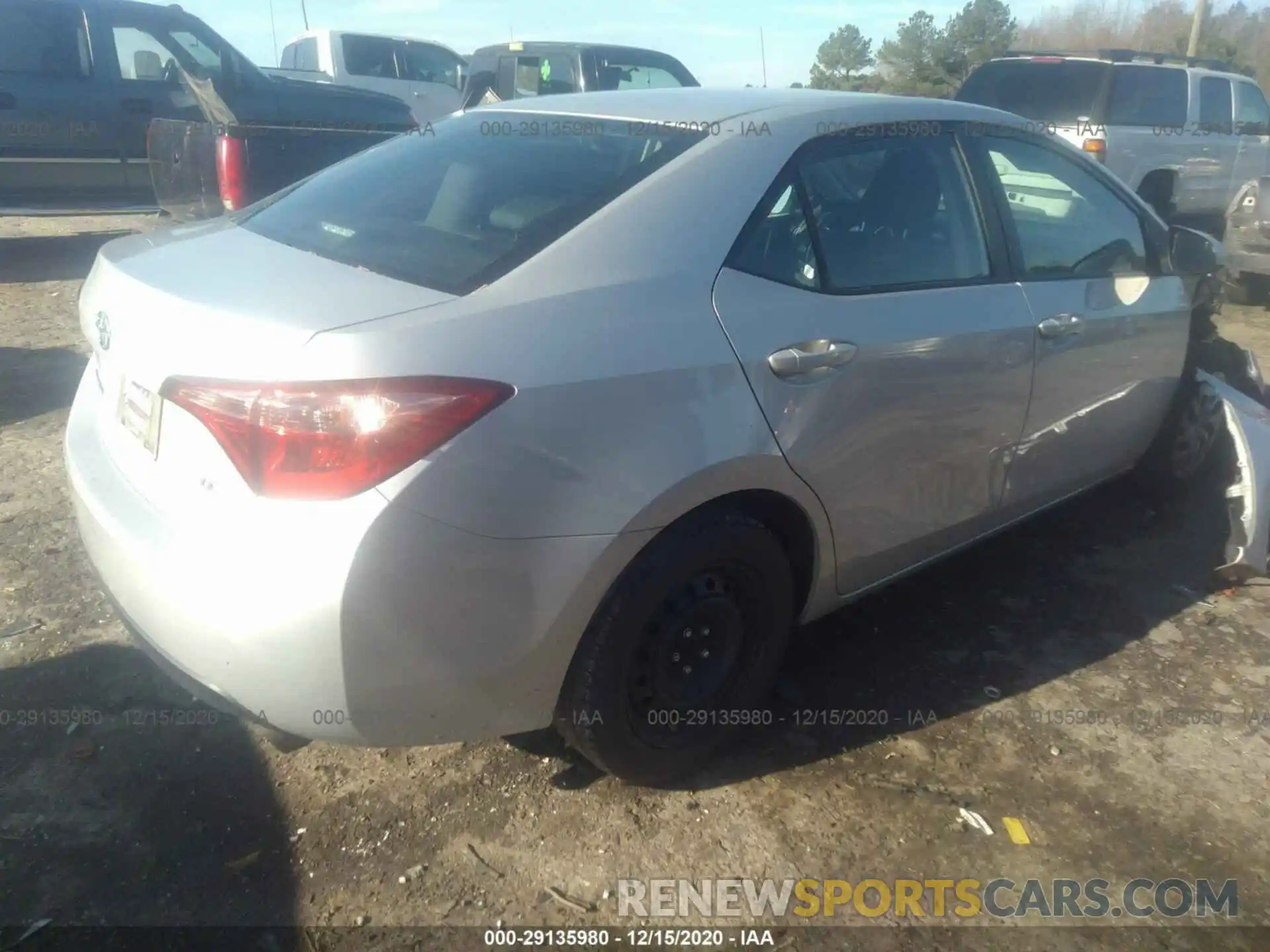 4 Photograph of a damaged car 2T1BURHE3KC157743 TOYOTA COROLLA 2019