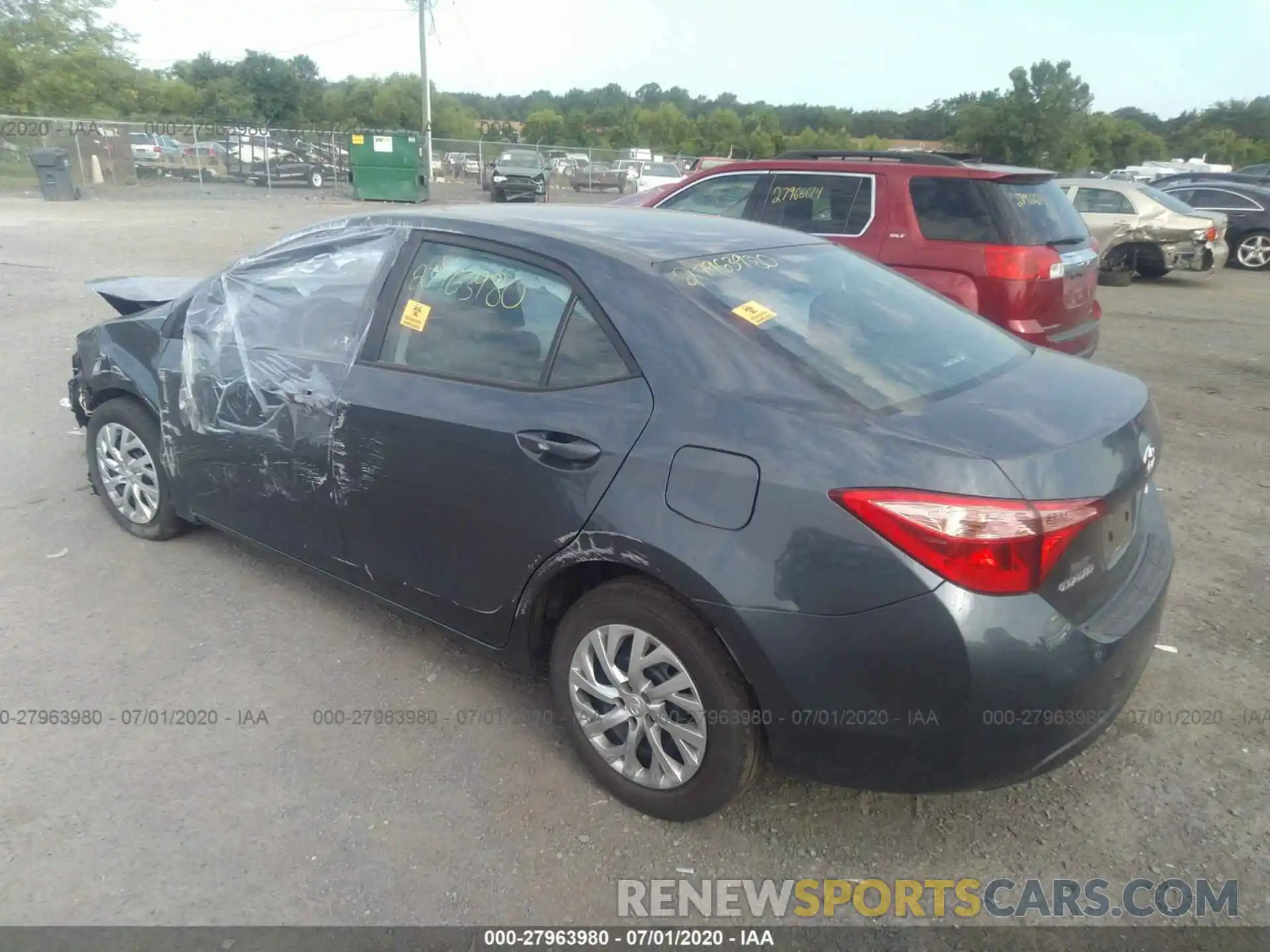 3 Photograph of a damaged car 2T1BURHE3KC158066 TOYOTA COROLLA 2019